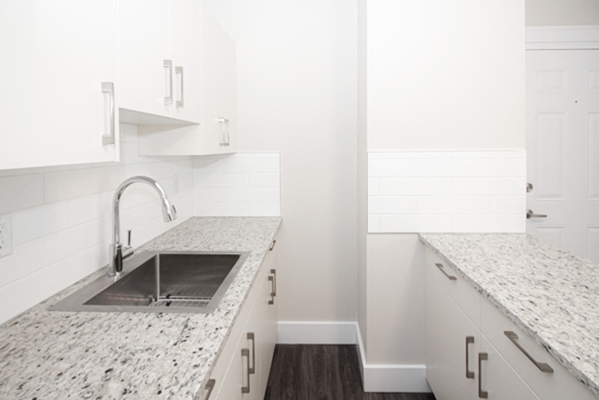 840 Grosvenor Duplex House Rental
